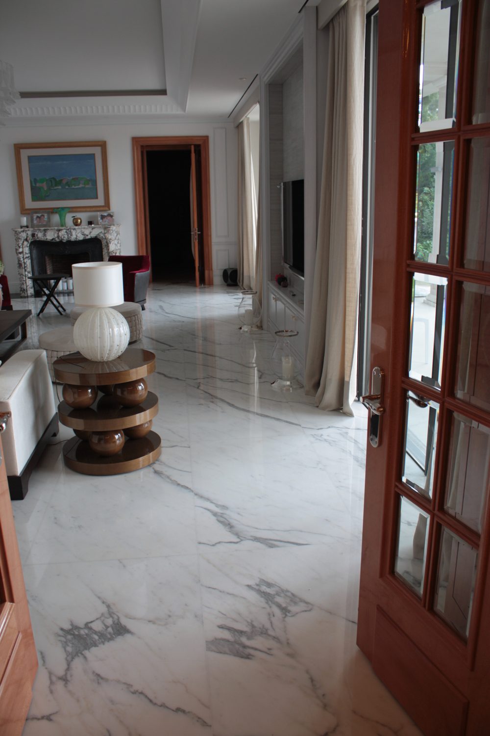 Residenza a Montecarlo · Fotografia dall’archivio Marmi di Carrara